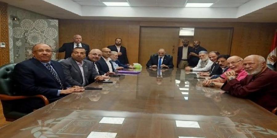 بالبلدي: مشيخة
      الطرق
      الصوفية
      تُعلن
      نتائج
      انتخابات
      المجلس
      الأعلى
      واختيار
      10
      أعضاء
      جدد