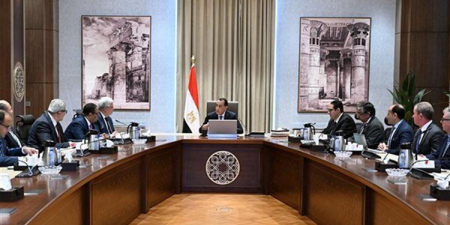 بالبلدي: اجازة
      30
      يونيو
      2025..
      الحكومة
      تُعلن
      الموعد
      الرسمي
      للقطاعين
      العام
      والخاص