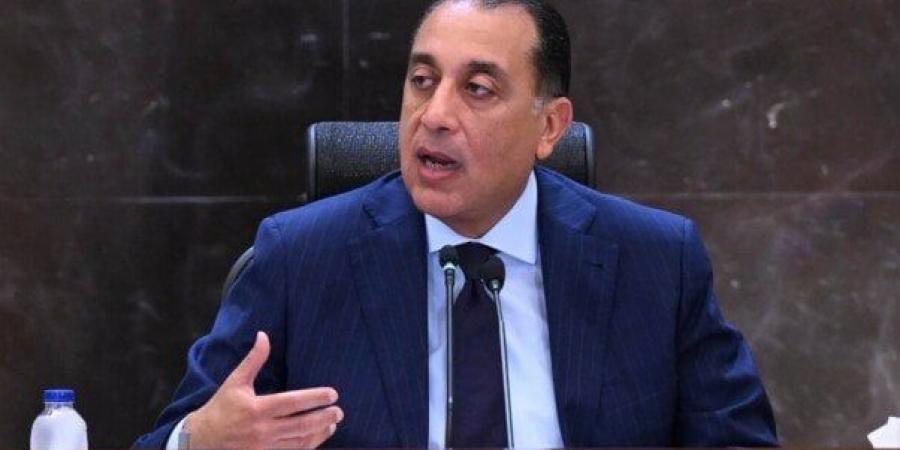 بالبلدي: رئيس
      الوزراء:
      مصر
      ستصبح
      مركزًا
      إقليميا
      للصناعة
      في
      الشرق
      الأوسط
      وأفريقيا