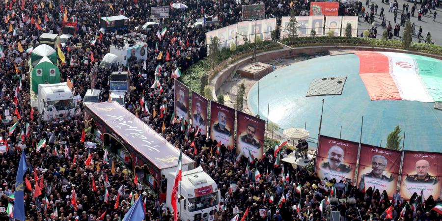belbalady خامنئي يتعهد بعدم "استسلام إيران" لأمريكا تزامنًا مع جنازات رسمية بالبلاد