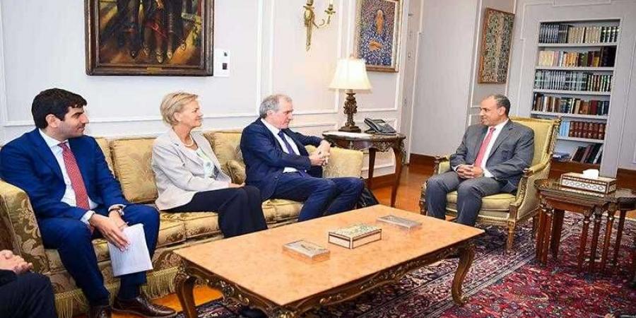 بالبلدي : وزير
      الخارجية
      يستقبل
      الممثل
      الخاص
      للاتحاد
      الأوروبي
      لعملية
      السلام
      في
      الشرق
      الأوسط