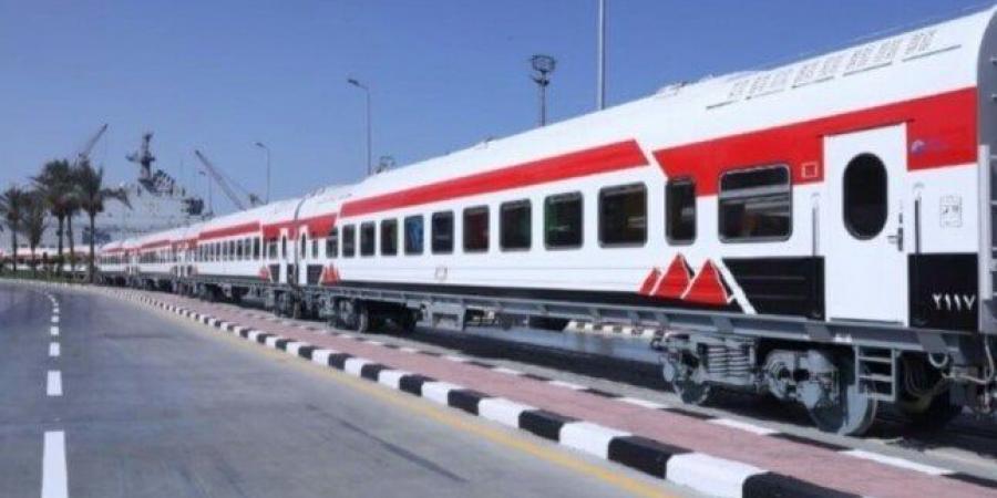 بالبلدي: «من
      إسكندرية
      لـ
      أسوان»..
      مواعيد
      القطارات
      اليوم
      الأحد
      29
      يونيو
      2025