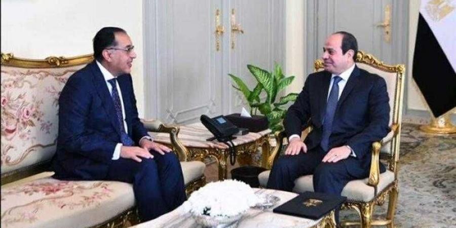بالبلدي : رئيس
      الوزراء
      يُهنئ
      الرئيس
      السيسي
      بالذكرى
      الثانية
      عشرة
      لثورة
      30
      يونيو