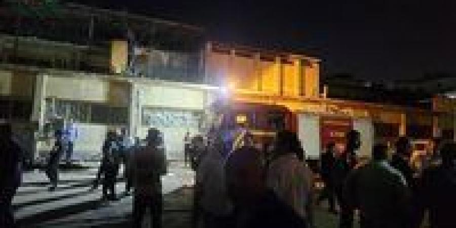 بالبلدي : حريق
      هائل
      يلتهم
      عقارًا
      من
      9
      طوابق
      في
      عابدين