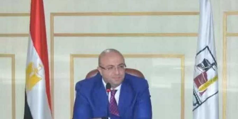 محافظ
      بني
      سويف
      :استلام
      أكثر
      من
      281
      ألف
      طن
      من
      القمح
      المحلي
      مع
      استمرار
      أعمال
      التوريد
      بالصوامع
      والشُون