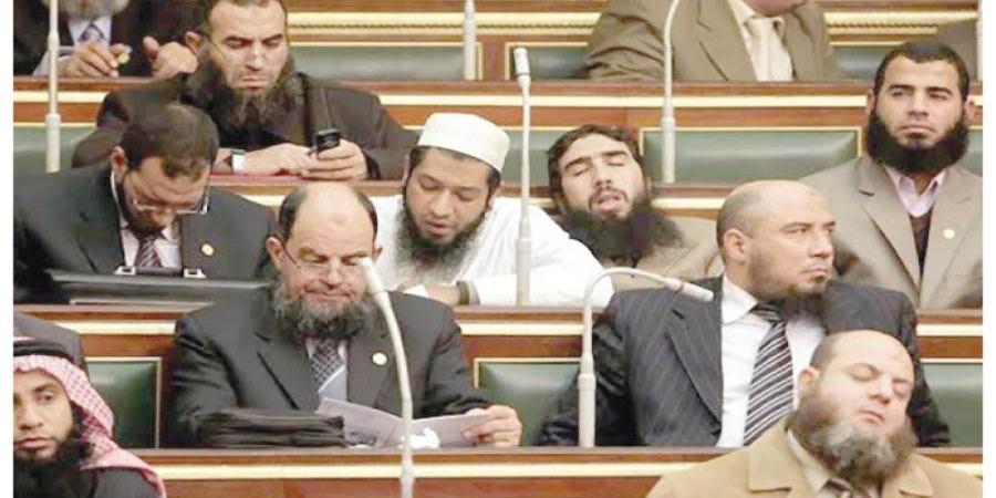 بالبلدي: المجلس
      أصبح
      أداة
      الجماعة
      لأخونة
      الدولة
      ومؤسساتها
      المهمة
      السرية
      لـ«برلمان
      المرشد»
