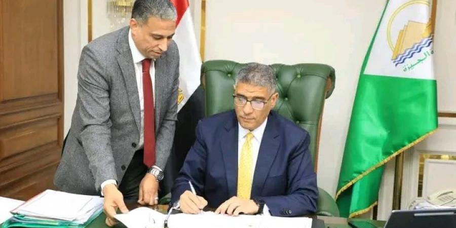 بالبلدي: محافظ
      الجيزة
      يعتمد
      تنسيق
      القبول
      بمدارس
      الثانوية
      العامة
      بحد
      أدنى
      225
      درجة