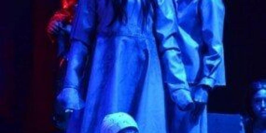 بالبلدي : «الطينة»
      تنجح
      في
      ملامسة
      قلوب
      الجمهور
      وتوصل
      رسالتها
      بصدق
      وإبداع