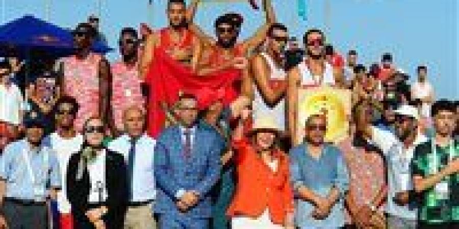 بالبلدي: المغرب
      يهيمن
      على
      البطولة
      الإفريقية
      للكرة
      الطائرة
      الشاطئية
      بتتويجه
      في
      فئتي
      الرجال
      والسيدات