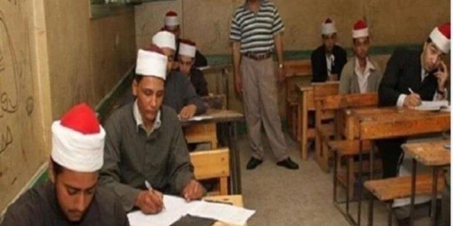 بالبلدي: امتحان
      مادة
      "التاريخ"
      اليوم
      لطلاب
      الأدبي
      بالثانوية
      الأزهرية