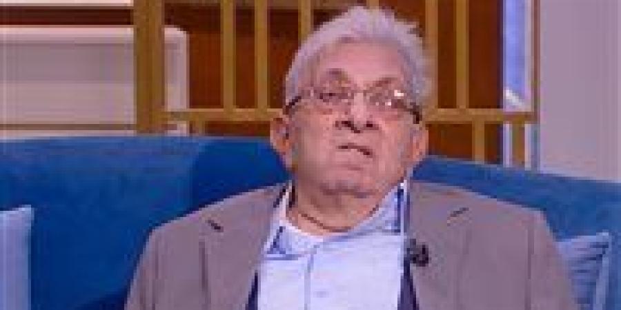 بالبلدي: فاروق
      فلوكس:لم
      أعتزل
      الفن
      نهائيا
      والجيل
      الحالي
      من
      النجوم
      له
      وضعه
      في
      السوق