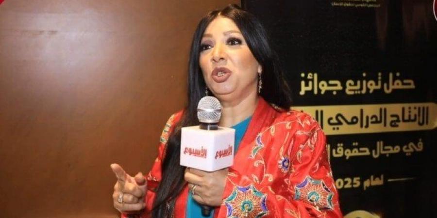 بالبلدي : «انتصار»
      لـ
      الأسبوع:
      محمد
      إمام
      كوميديان
      جامد
      وعنده
      شعبية
      كبيرة