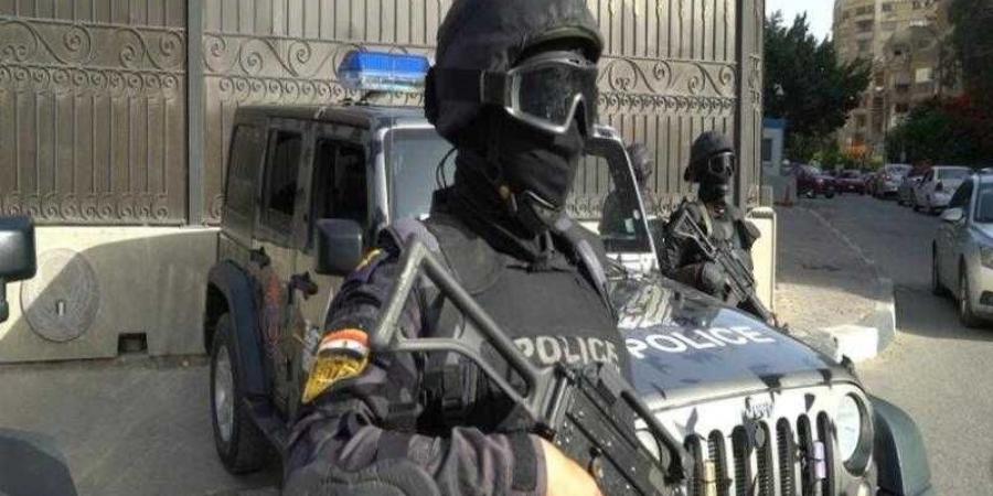 بالبلدي : ضبط
      عناصر
      بؤر
      إجرامية
      شديدة
      الخطورة
      من
      متجرى
      المواد
      المخدرة
      بنطاق
      عدة
      محافظات