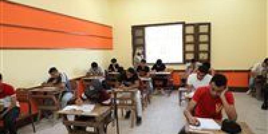 بالبلدي : مواصفات
      امتحان
      الجغرافيا
      لـ
      الثانوية
      العامة
      2025
      الشعبة
      الأدبية