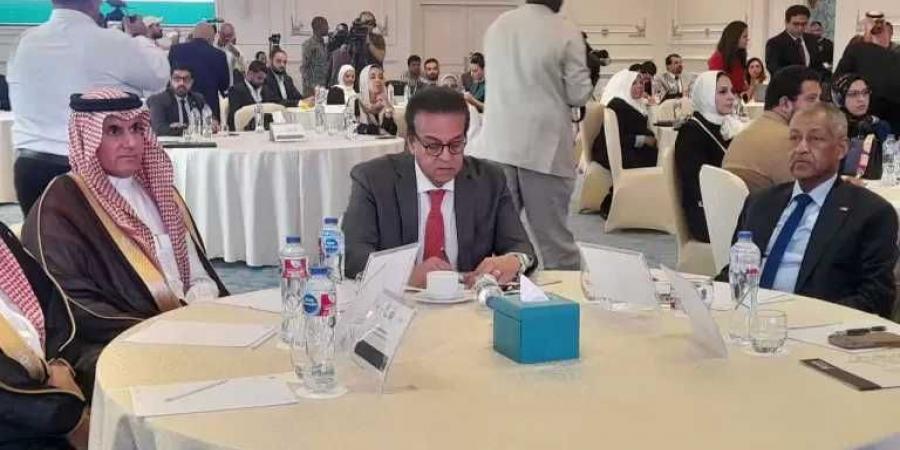 وزير
      الصحة
      يكشف
      تفاصيل
      حالة
      مصابي
      حادث
      الطريق
      الإقليمي
      بالمنوفية