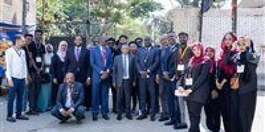 بالبلدي: امتحانات
      الشهادة
      السودانية
      2024
      المؤجلة
      تنطلق
      وسط
      تحديات
      أمنية
      وإنسانية
      واسعة