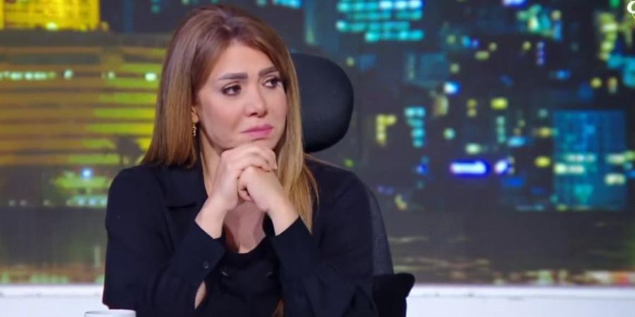 بالبلدي: بكاء
      لقاء
      سويدان
      على
      الهواء
      بسبب
      وفاة
      الفتيات
      ضحايا
      حادث
      المنوفية