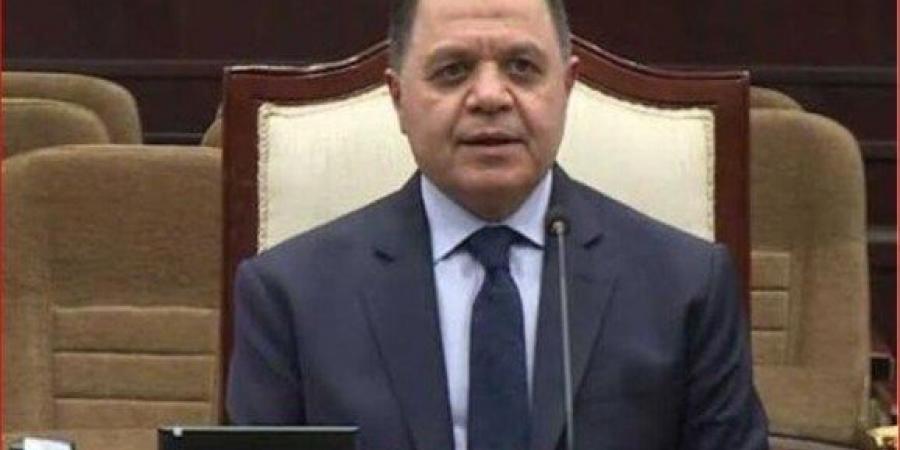 بالبلدي : وزير
      الداخلية
      يسمح
      لـ
      21
      مواطنًا
      بالتجنس
      بجنسات
      أجنبية