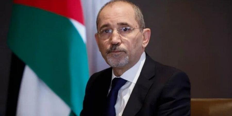 بالبلدي: وزير
      الخارجية
      الأردني:
      الوضع
      الإنساني
      في
      غزة
      «كارثي»
      ويستدعي
      تحركًا
      دوليًا