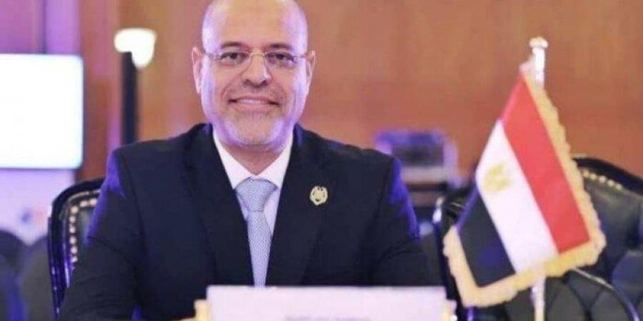 بالبلدي: وزير
      العمل
      لراديو
      النيل:
      بدء
      تطبيق
      قانون
      العمل
      الجديد
      أول
      سبتمبر..
      والبطالة
      تراجعت
      إلى
      6.3%