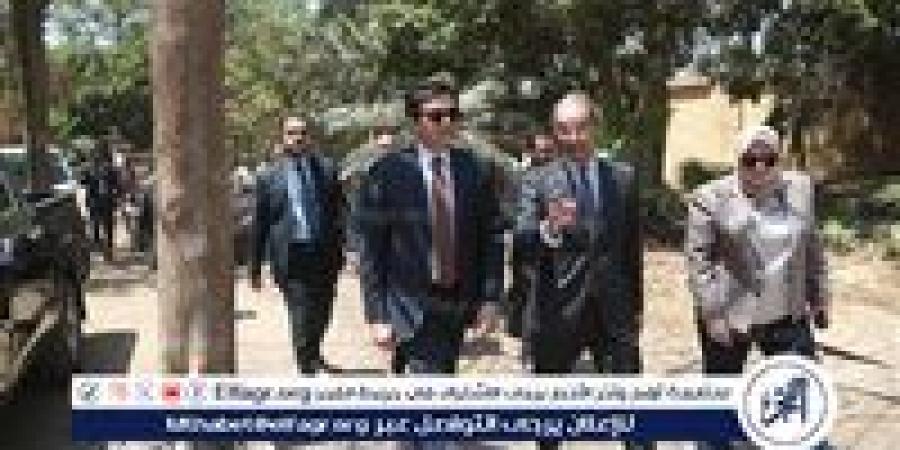 بالبلدي: وزيرا
      الثقافة
      والاتصالات
      وتكنولوجيا
      المعلومات
      يتفقدان
      متحف
      الأمير
      وحيد
      سليم
      لبحث
      الشراكة
      في
      مشروع
      تطوير
      ورفع
      كفاءة
      المتحف