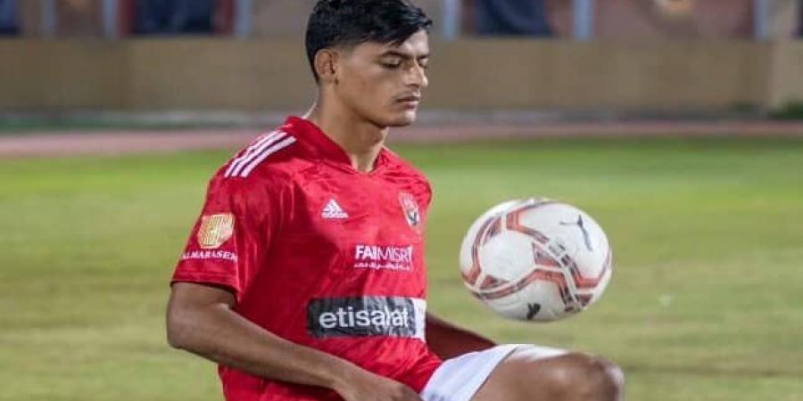بالبلدي: كريستو
      يحدد
      فريقه
      الجديد..
      ورأي
      ريفيرو
      في
      صفقة
      ضم
      محمد
      شريف