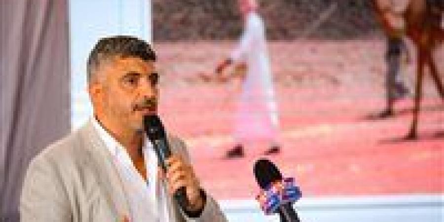 بالبلدي: مشروع
      "جرين
      شرم"
      ينجح
      في
      تحويل
      "قرية
      الغرقانة"
      إلى
      أول
      نموذج
      ناجح
      للسياحة
      البيئية
      في
      مصر