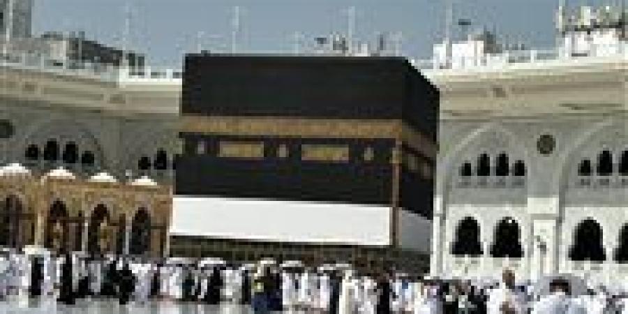 بالبلدي: اليوم
      انطلاق
      موسم
      العمرة
      الجديد..
      وبدء
      توثيق
      العقود
      بين
      شركات
      السياحة
      والوكلاء
      السعوديين
      بالبوابة
      المصرية
      للعمرة