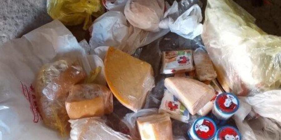 بالبلدي : «لا
      تهاون
      مع
      المخالفين»..
      تموين
      المنيا
      يضبط
      لحومًا
      فاسدة
      وسلعًا
      مجهولة
      المصدر
      ويُحرر
      174
      محضرًا