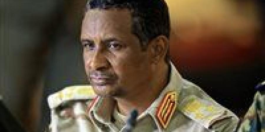 بالبلدي: تحالف
      تأسيس
      يعتمد
      قيادته:
      حميدتي
      رئيسًا
      والحلو
      نائبًا
      في
      مسعى
      لتوحيد
      المعارضة