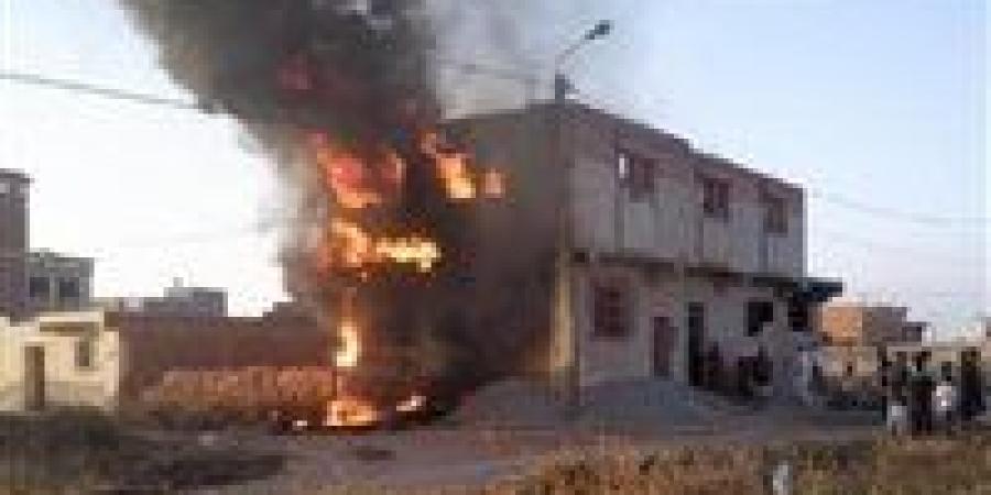 بالبلدي: إصابة
      3
      أشخاص
      في
      حريق
      منزل
      بشبين
      القناطر