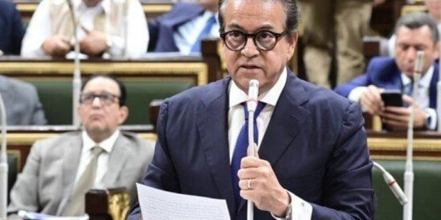 بالبلدي : وزير
      الصحة
      يُطالب
      بتنظيم
      الوضع
      الوظيفي
      والمالي
      لخريجي
      كليات
      تكنولوجيا
      العلوم
      التطبيقية