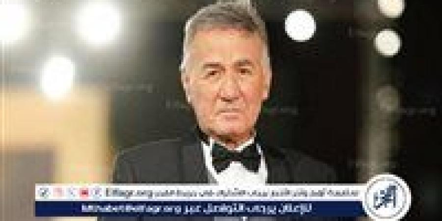 بالبلدي: في
      ذكرى
      رحيله..
      عزت
      أبو
      عوف
      طبيب
      عشق
      الفن
      وأسس
      "فور
      إم"
      وترك
      بصمة
      لا
      تُنسى
      في
      السينما