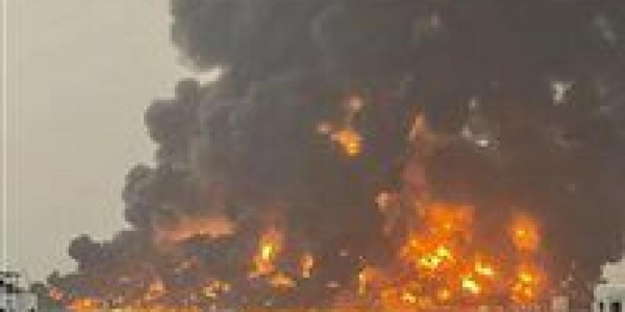 بالبلدي: السفير
      الأميركي
      لدى
      إسرائيل
      يلوّح
      باستخدام
      قاذفات
      بي-2
      ضد
      الحوثيين
      بعد
      اعتراض
      صاروخ
      أُطلق
      من
      اليمن