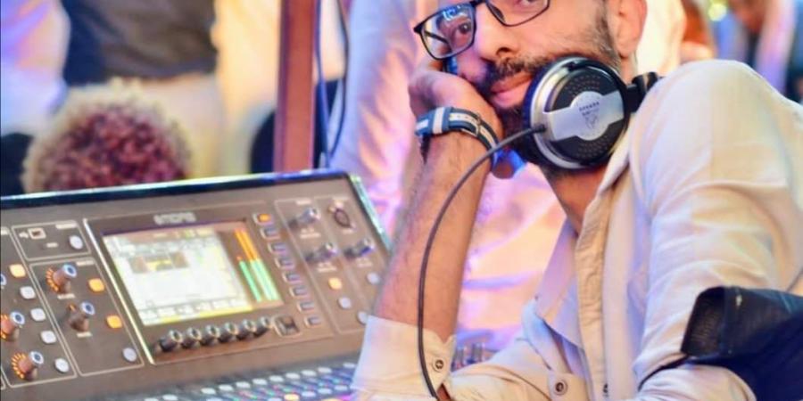 بالبلدي: عمرو
      مختار
      يتعاون
      مع
      رامي
      جمال
      في
      ألبوم
      "محسبتهاش"
      ويعد
      الجمهور
      بعدة
      مفاجأت
      قادمة