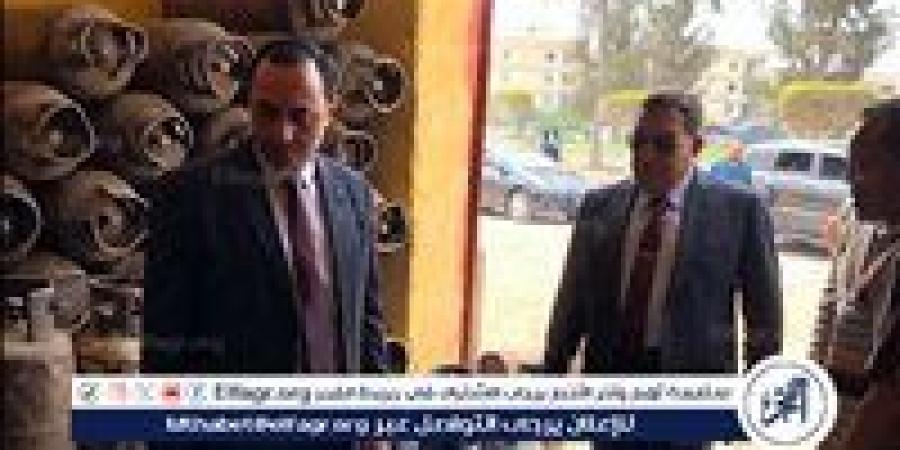 بالبلدي: محافظ
      الدقهلية:
      تكليف
      وكيل
      التموين
      بتكثيف
      التفتيش
      على
      محطات
      التعبئة
      ومستودعات
      الغاز
      وإحالة
      المخالفين
      للنيابة
      العامة