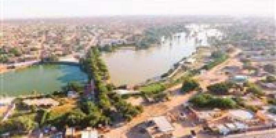 بالبلدي: حركة
      سودانية
      مسلحة
      ترفض
      إيصال
      المساعدات
      إلى
      مدينة
      الفاشر
      المحاصرة