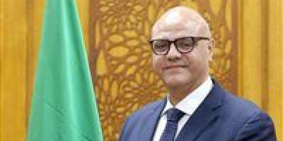 بالبلدي : 220
      درجة..
      محافظ
      القليوبية
      يعتمد
      تنسيق
      قبول
      بـ
      الأول
      الثانوي
      العام