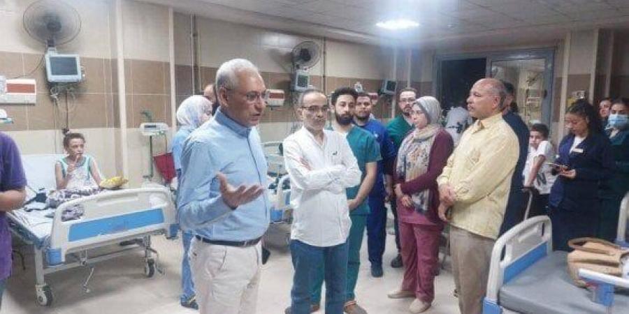 بالبلدي: بعد
      شكوي
      والدته
      على
      السوشيال
      ميديا..
      رئيس
      جامعة
      المنيا
      يتحرك
      فورًا
      ويطمئن
      على
      حالة
      طفل