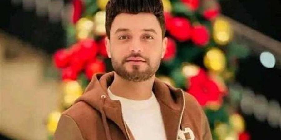 بالبلدي: سبب
      وفاة
      المطرب
      الشعبي
      أحمد
      عامر..
      مع
      التفاصيل