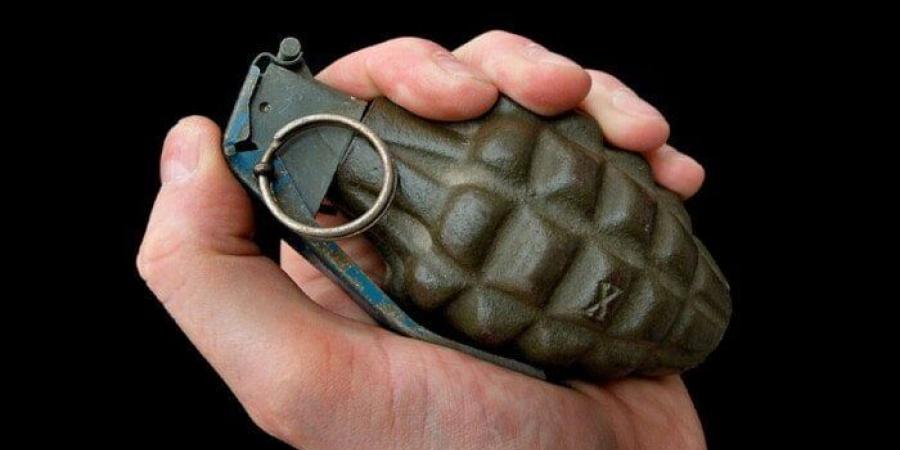 بالبلدي: انفجار
      قنبلة
      يدوية
      خارج
      منزل
      في
      هرتسليا
      وسط
      إسرائيل