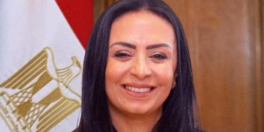 بالبلدي: وزيرة
      التضامن
      تعلن
      إطلاق
      حملة
      لرفع
      وعى
      السائقين
      في
      المواقف
      العامة
      –
      القاهرة
      تايمز