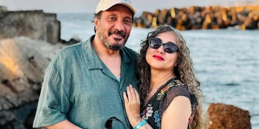 بالبلدي: بهذه
      الطريقه..
      علي
      الحجار
      يحتفل
      بعيد
      زواجه