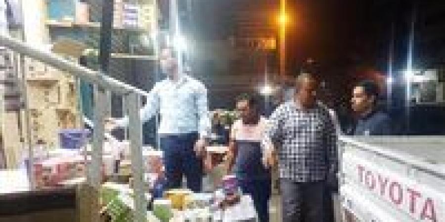 بالبلدي: ضبط
      وإعدام
      700
      كيلو
      سلع
      غذائية
      فاسدة
      ومجهولة
      المصدر
      في
      أسوان