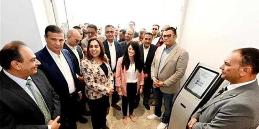 بالبلدي : افتتاح
      المركز
      التكنولوجي
      لخدمة
      المواطنين
      بجهاز
      مدينة
      العلمين
      الجديدة