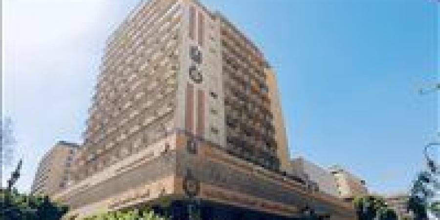 بالبلدي : "التعليم
      العالي"
      تكشف
      إجراءات
      زيادة
      عدد
      الوافدين
      بالجامعات