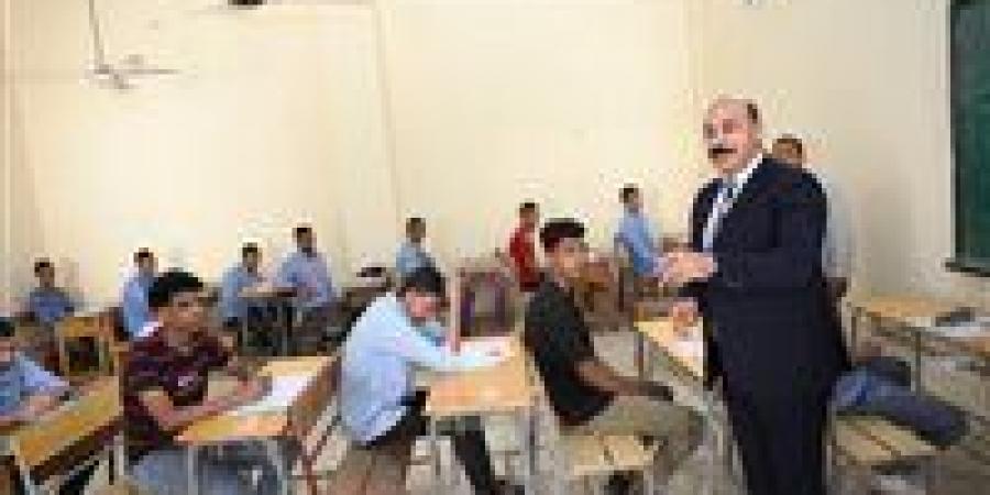 بالبلدي: الثانوية
      العامة
      2025..
      بدء
      امتحان
      الكيمياء
      لطلاب
      شعبة
      علمي
      والجغرافيا
      للأدبي