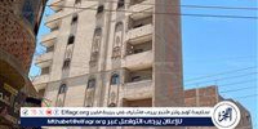 بالبلدي: تنفيذ
      أعمال
      إزالة
      6
      أدوار
      من
      برج
      سكني
      فى
      سمالوط
      بالمنيا