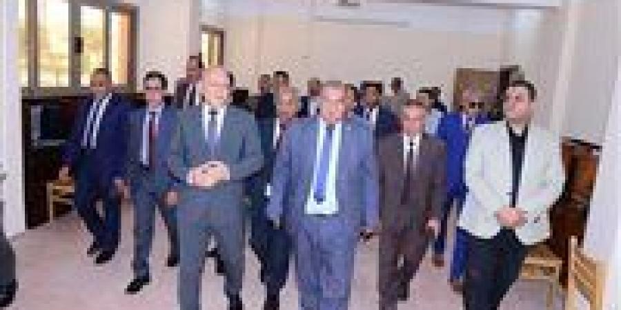 بالبلدي : لجنة
      من
      التعليم
      العالي
      تزور
      "إعلام
      سوهاج
      الأهلية"
      وتشيد
      بالإمكانيات
      المادية
      والبشرية