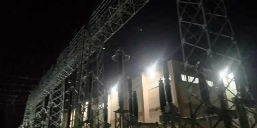 وزير
      الكهرباء
      يتابع
      إطلاق
      التيار
      بمحطة
      محولات
      روافع
      رشيد
      2
      وتشغيل
      شبكات
      التوزيع